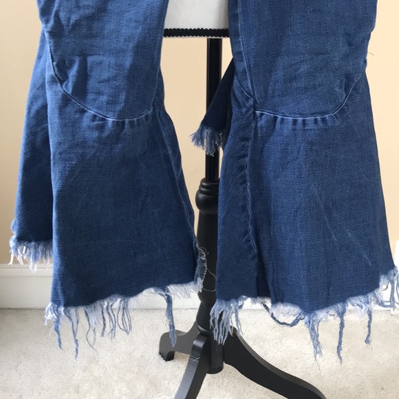 Kikirki Distressed Bell Bottom Boho Denim Cropped Jeans - Picture 9 of 12